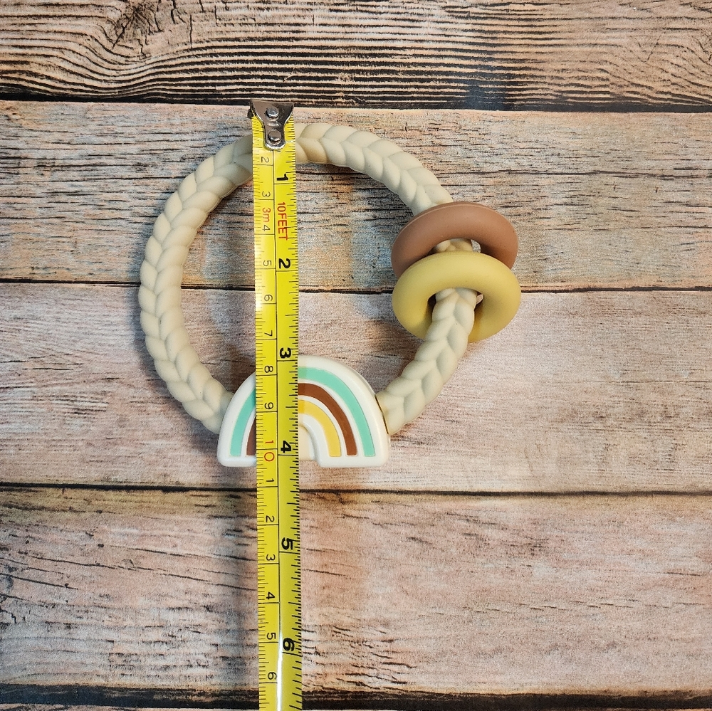 Itzy Ritzy Neutral Silicone Rainbow Rattle Teether - Picture 3 of 4